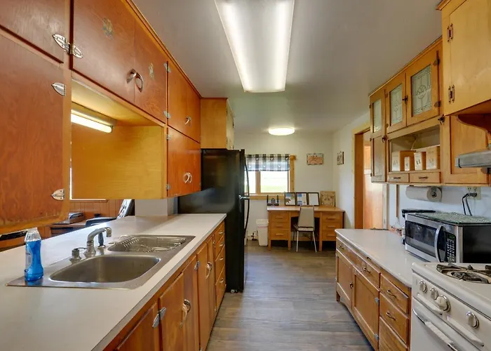 Wyoming Horse Near Outdoor Recreation! Holiday home